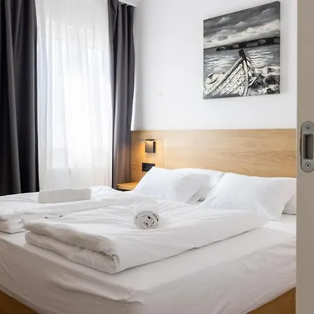 & Stella Adriatica *