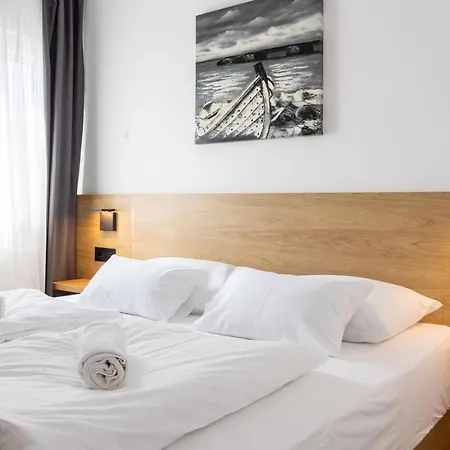 & Stella Adriatica *