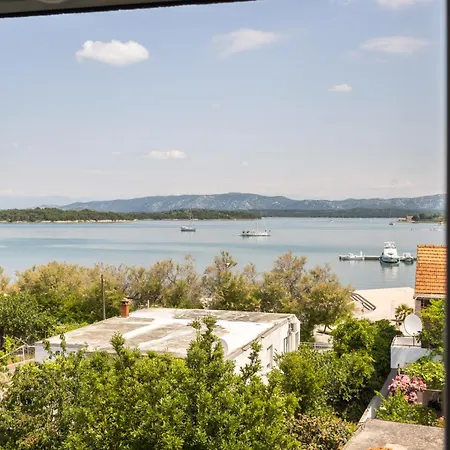 & Stella Adriatica Murter