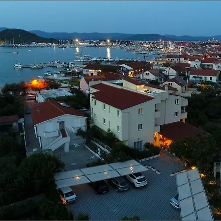 & Stella Adriatica Apartment Murter