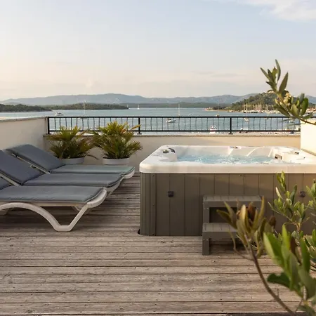 & Stella Adriatica *